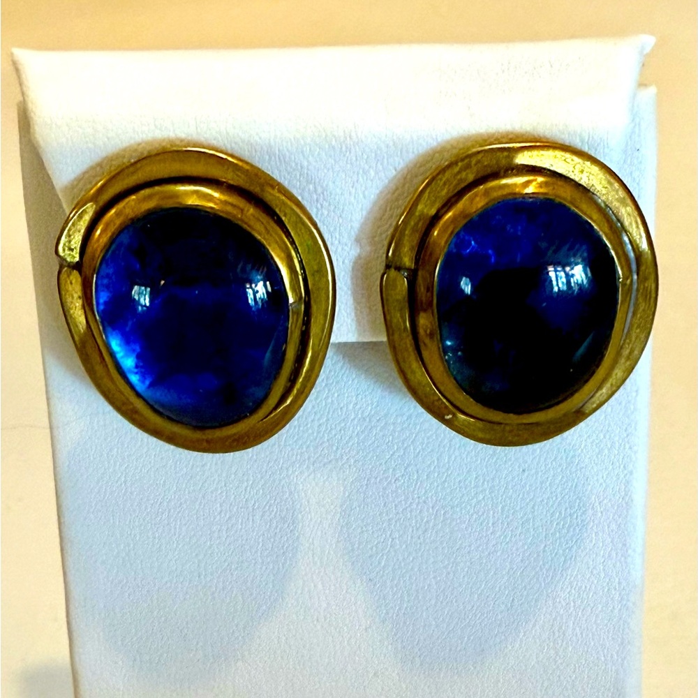 Vintage Modernist Clip On Earrings